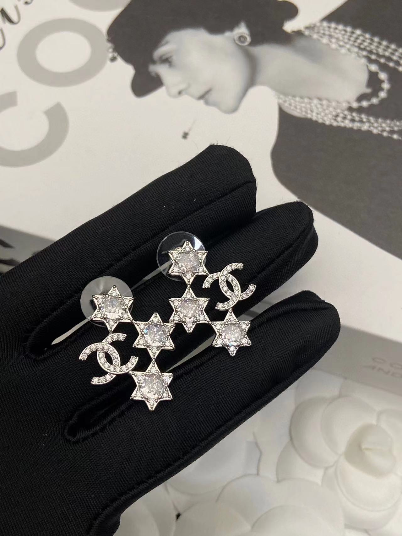 CHANE1 ダイヤモンド五芒星ピアス【50％割引+送料無料】