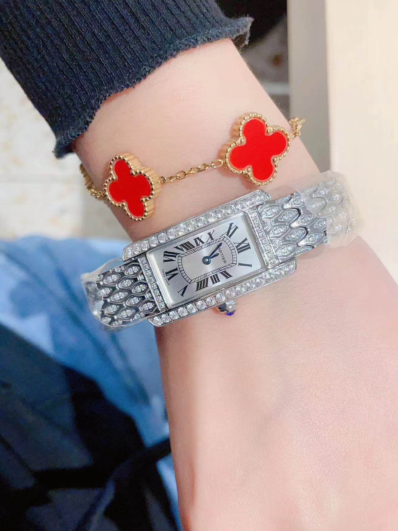 CART1ER Tank Americaine  レディース腕時計【50％割引+送料無料】