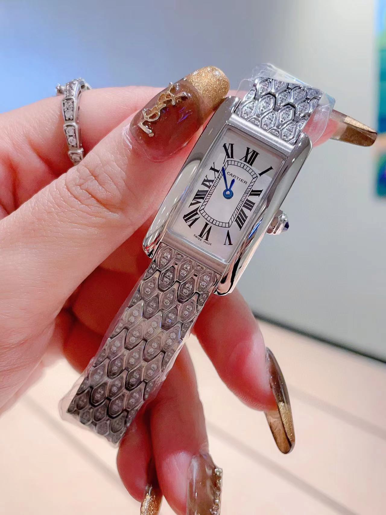 CART1ER Tank Americaine  レディース腕時計【50％割引+送料無料】