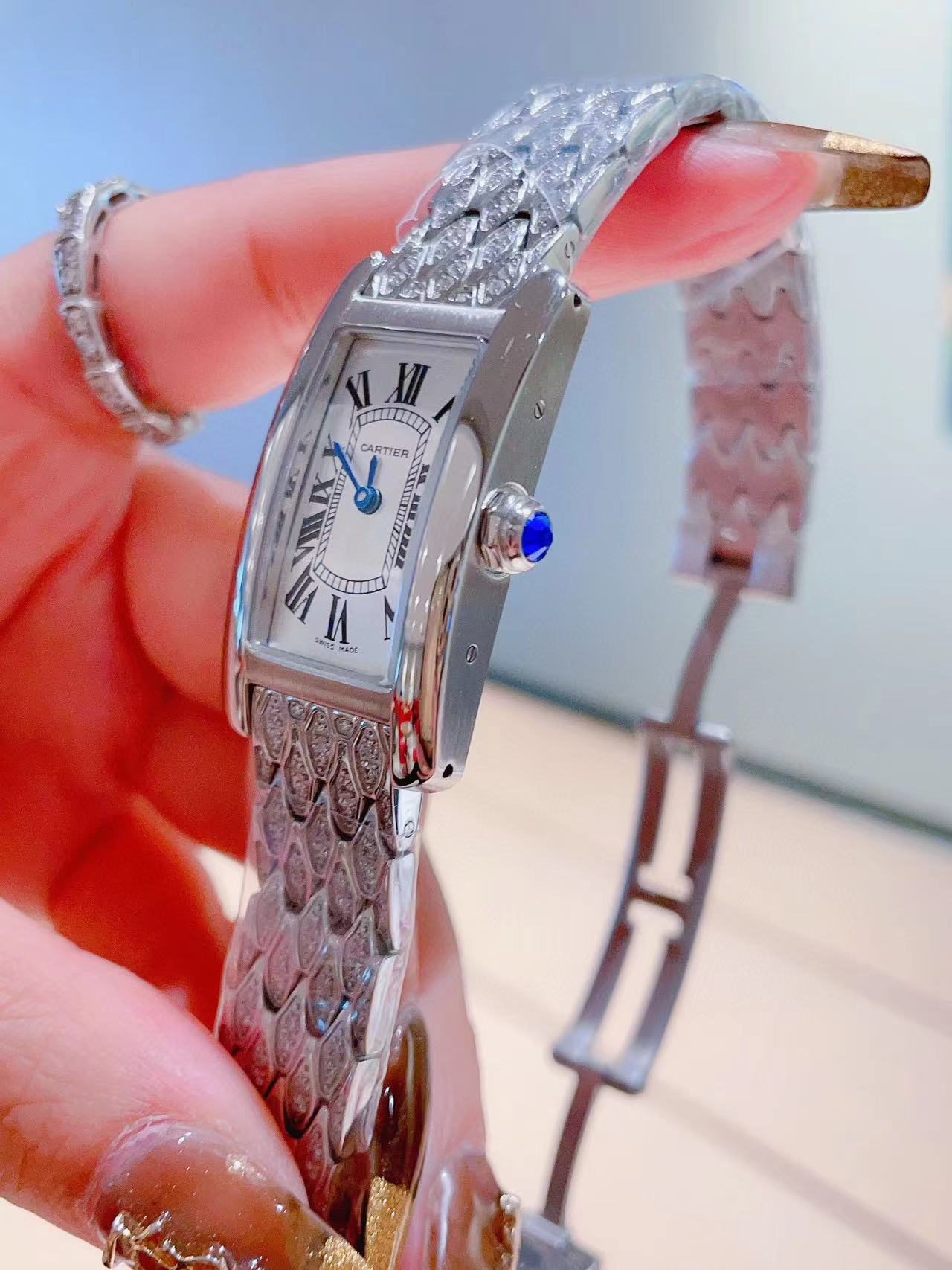 CART1ER Tank Americaine  レディース腕時計【50％割引+送料無料】