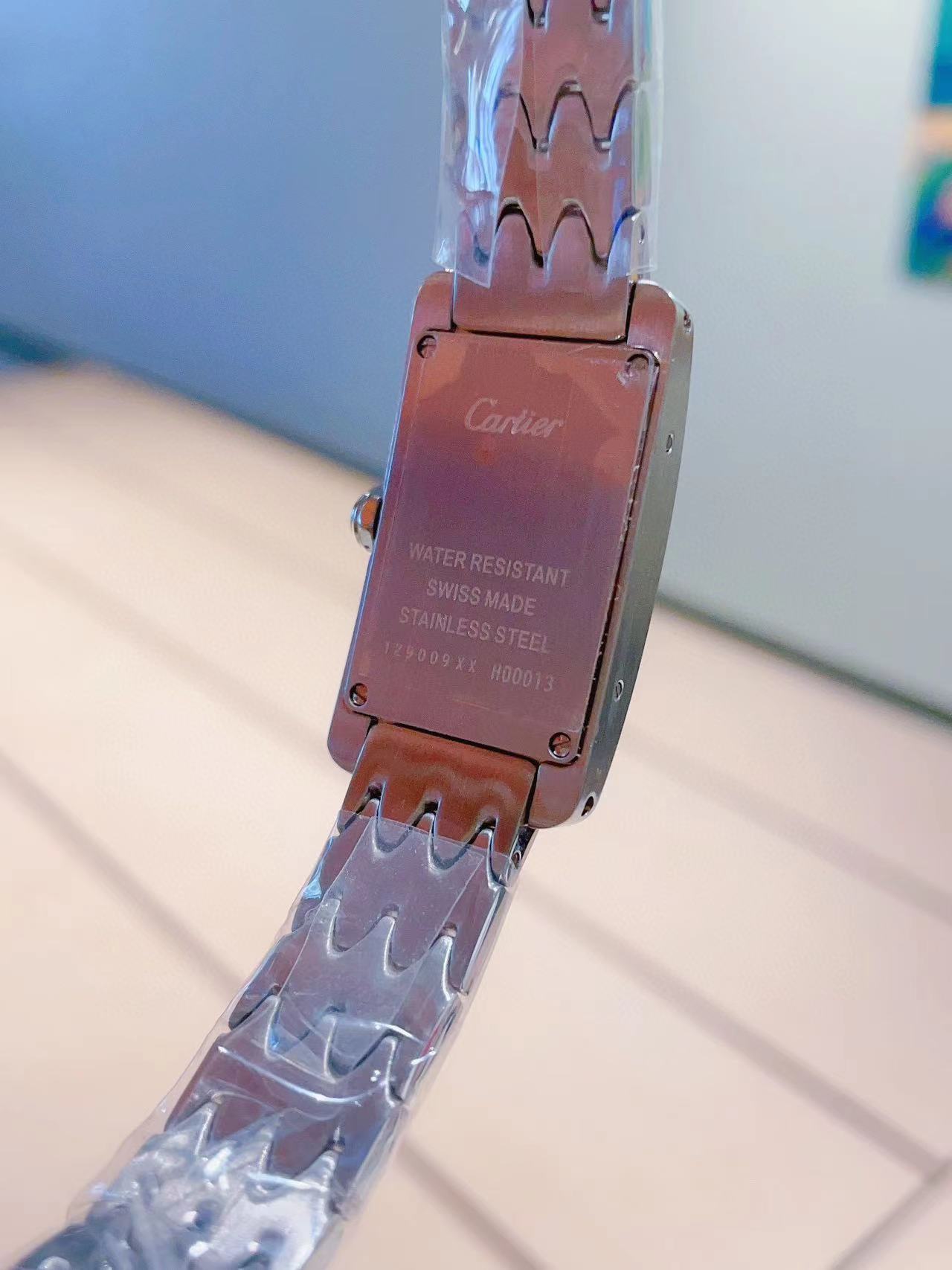 CART1ER Tank Americaine  レディース腕時計【50％割引+送料無料】