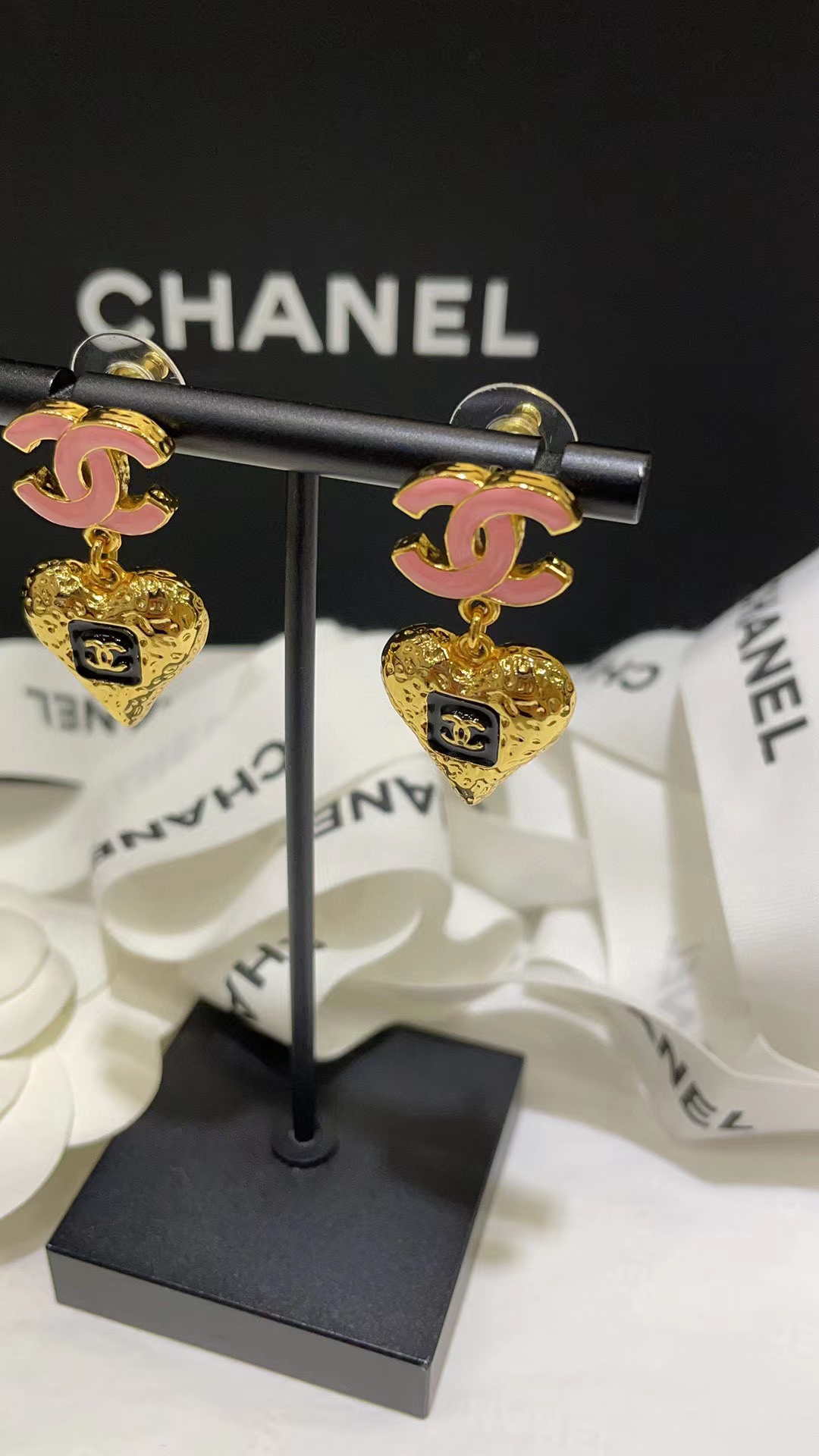 CHANE1 23K ピーチ ハート ダブル C エナメル イヤリング【50％割引+送料無料】