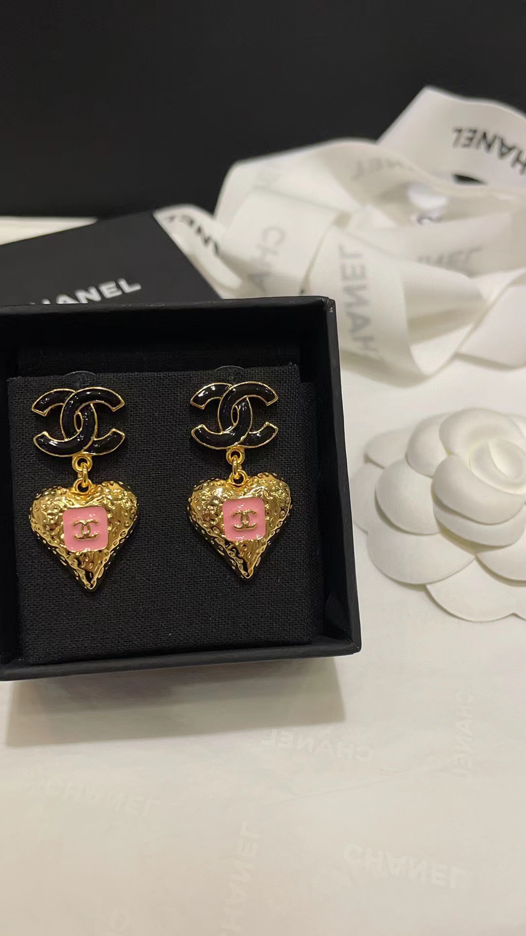 CHANE1 23K ピーチ ハート ダブル C エナメル イヤリング【50％割引+送料無料】
