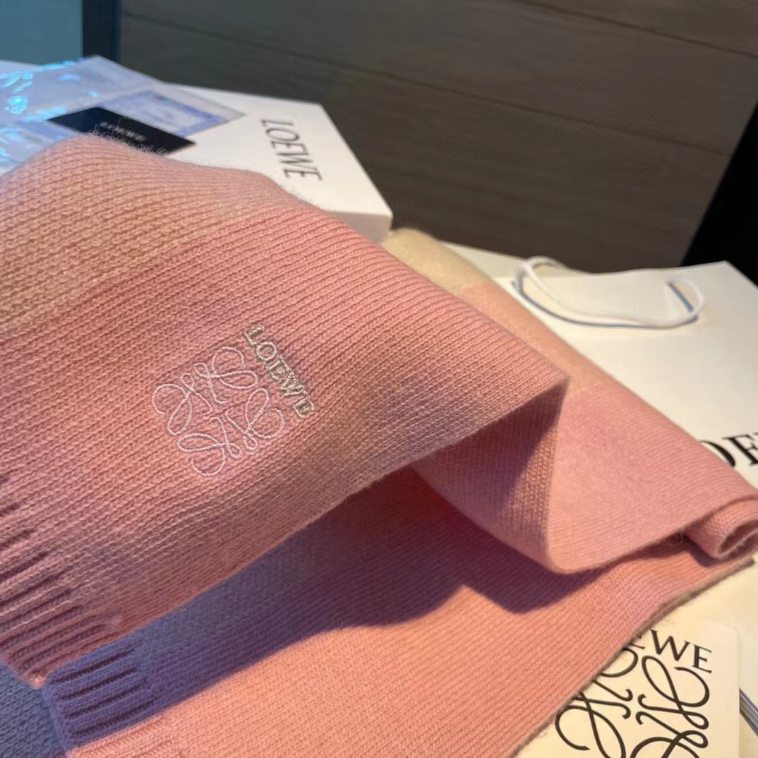 L0WEW 刺繍入りカシミアスカーフ【50％割引+送料無料】