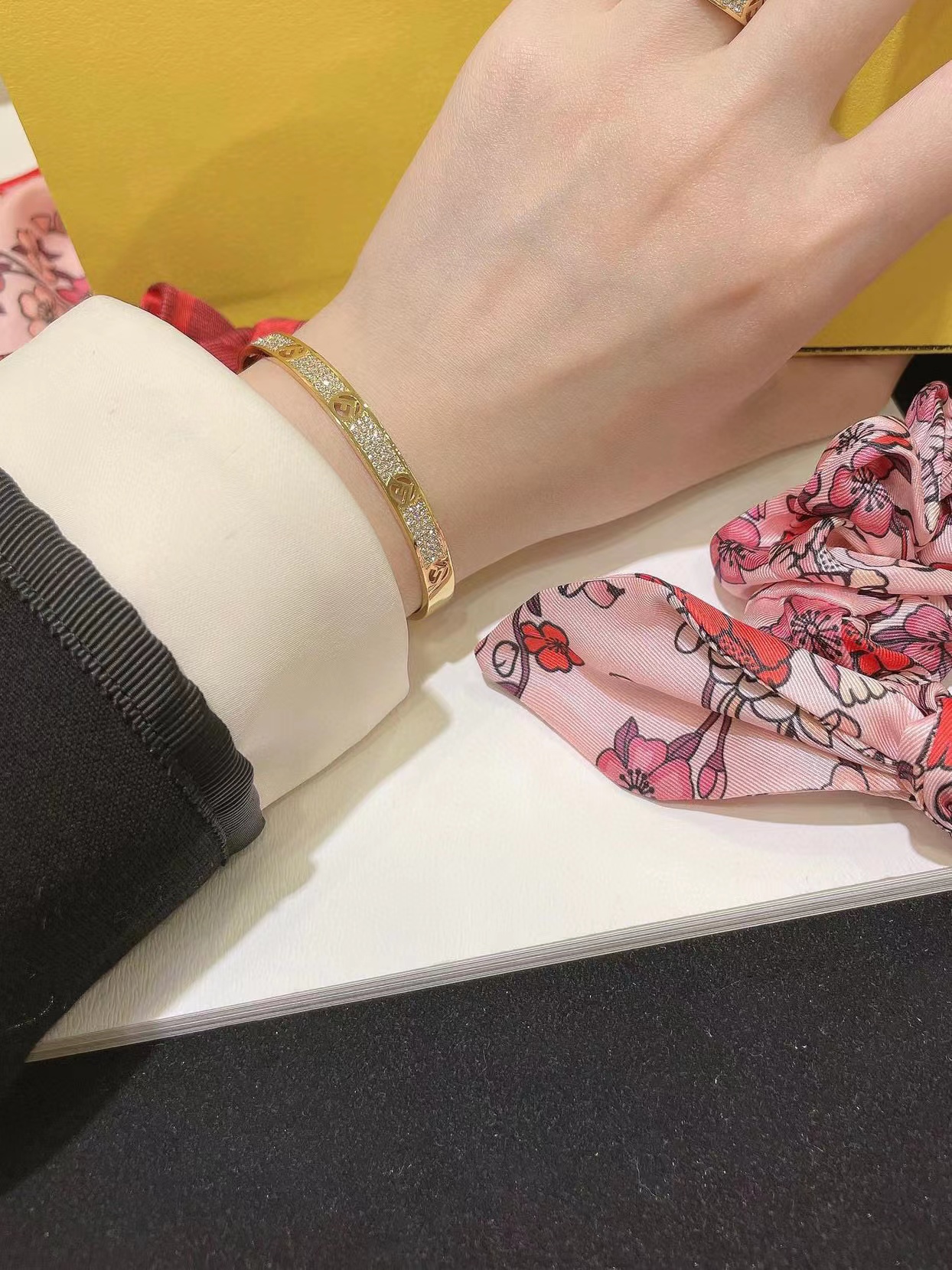 FEND1 ダイヤモンド ブレスレット【50％割引+送料無料】