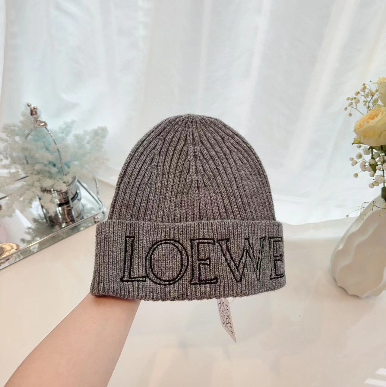 L0WEW 刺繍ニット帽【50％割引+送料無料】