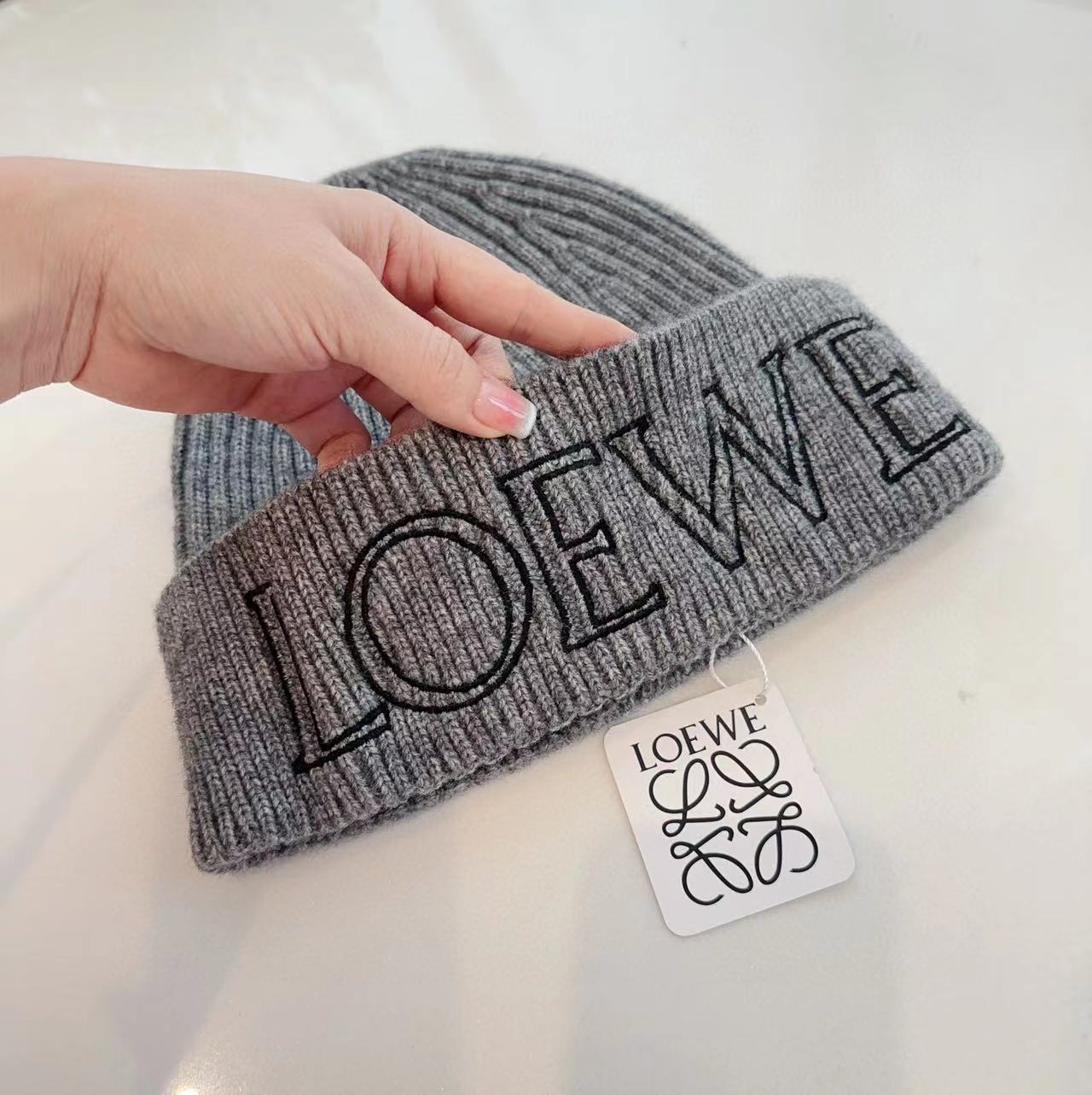 L0WEW 刺繍ニット帽【50％割引+送料無料】