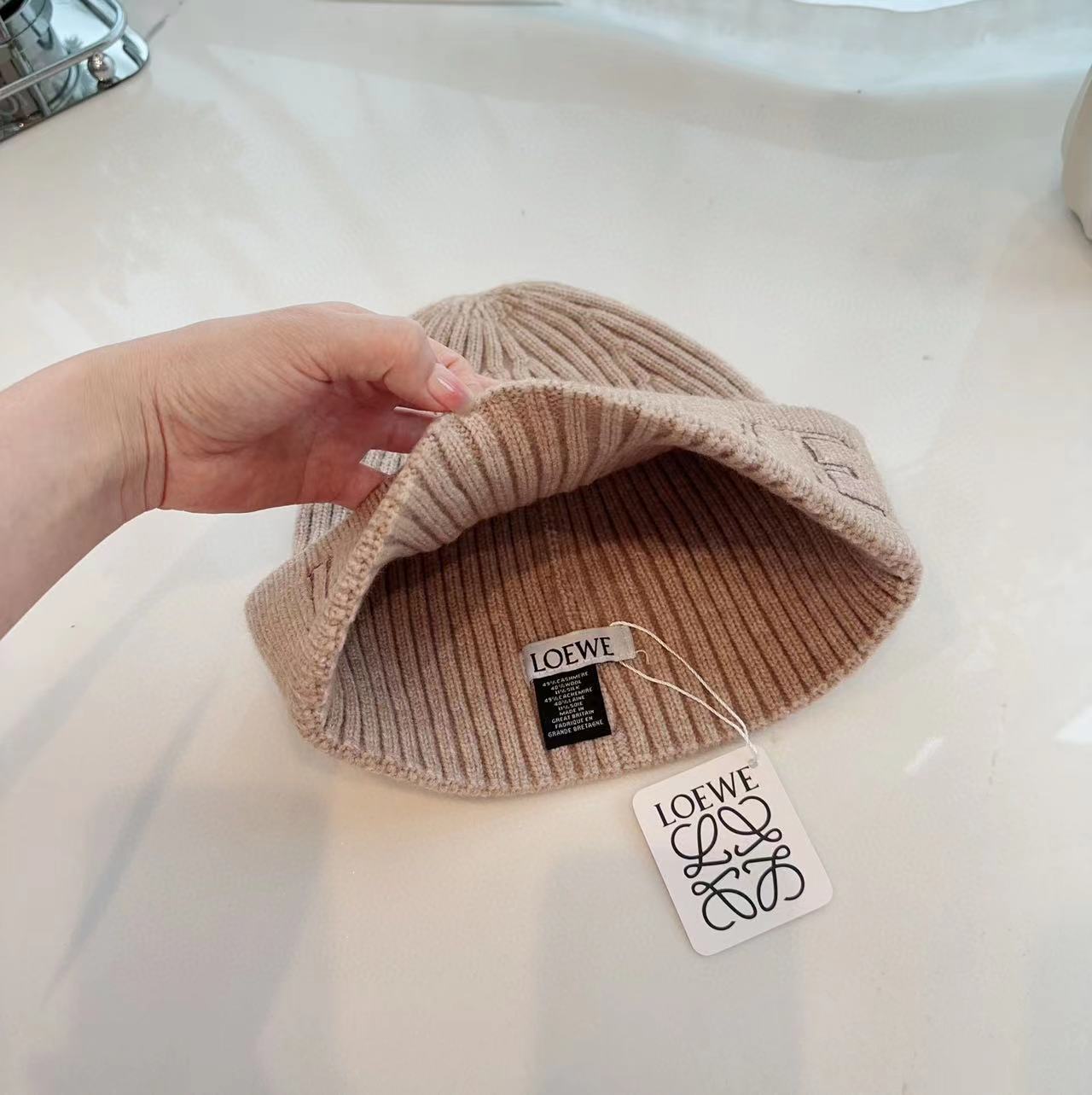 L0WEW 刺繍ニット帽【50％割引+送料無料】