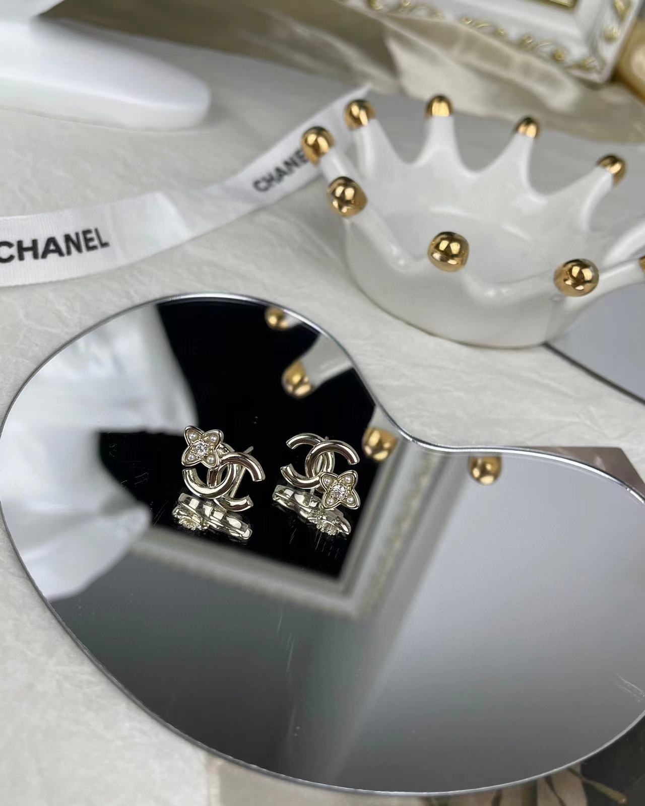 CHANE1 四つ葉のクローバー パール イヤリング【50％割引+送料無料】