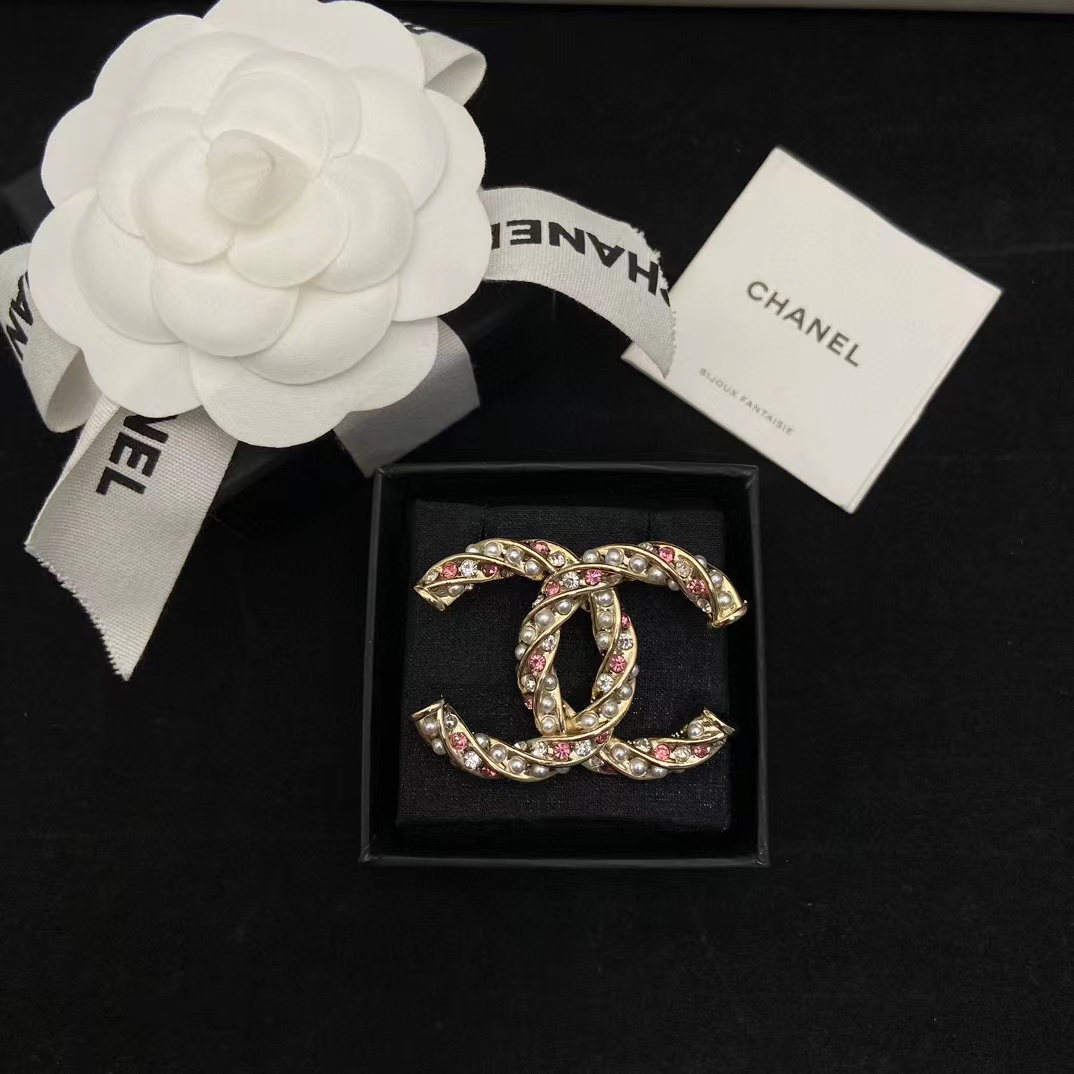 CHANE1 ピンクダイヤモンドパールダブルCブローチ【50％割引+送料無料】