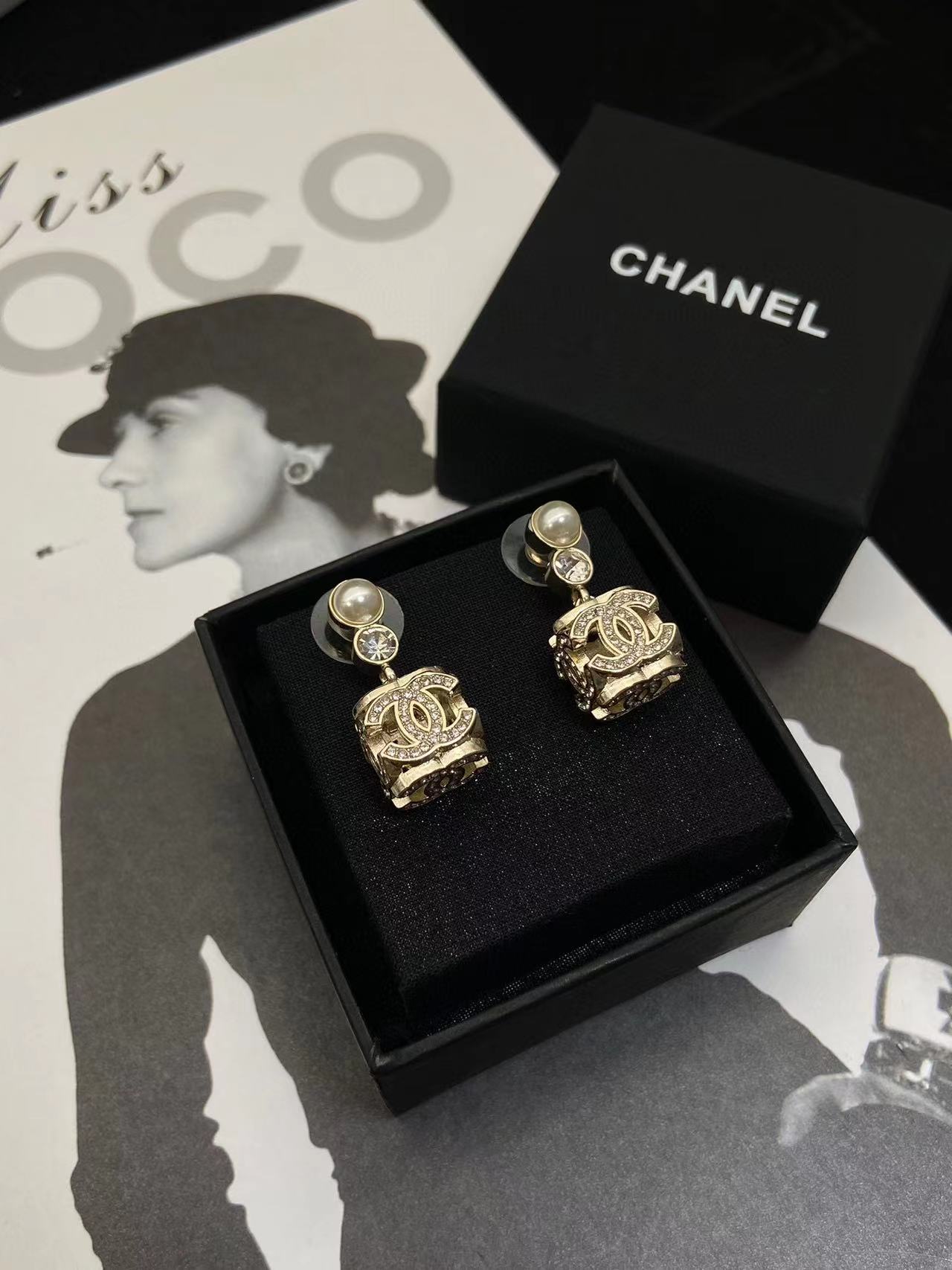 CHANE1 ダイヤモンドダイス ピアス+ネックレス 2点セット【50％割引+送料無料】