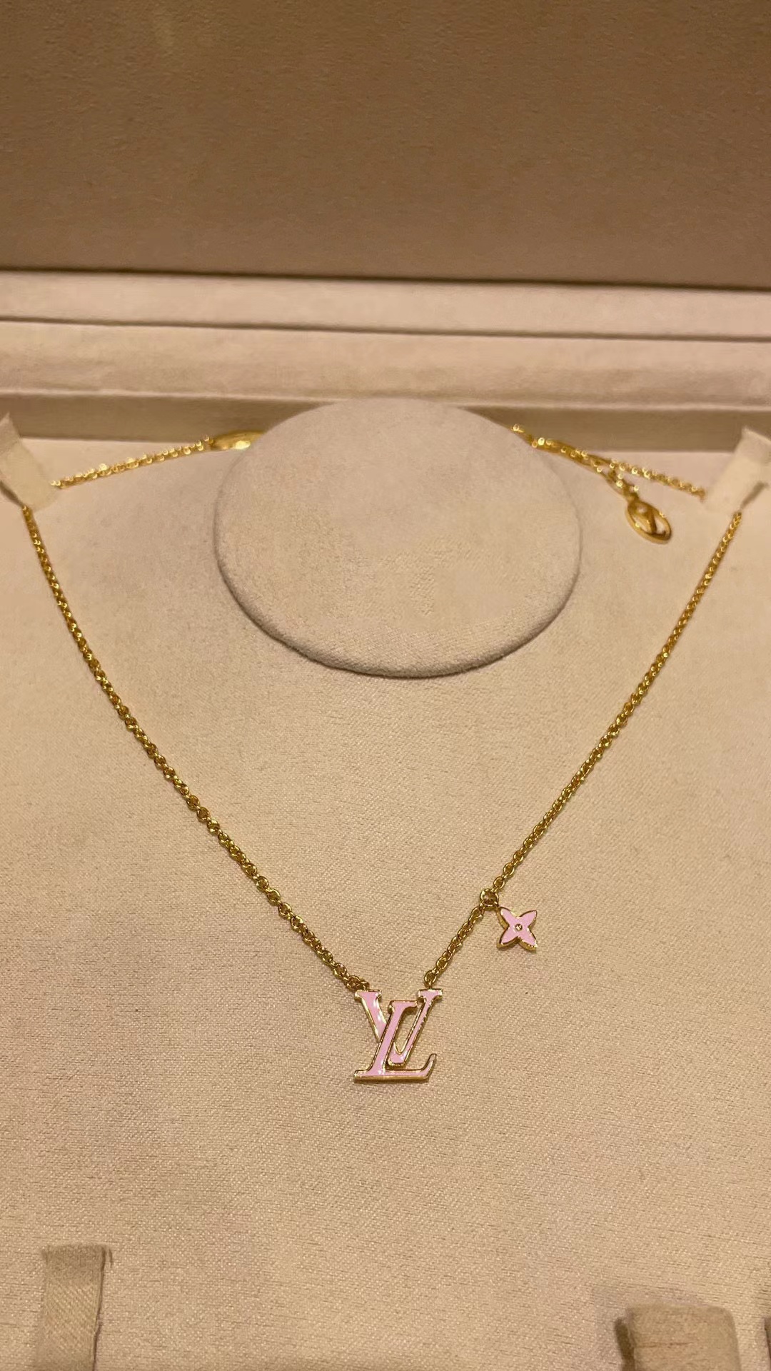 LV シンプル四つ葉クローバー ネックレス【50％割引+送料無料】