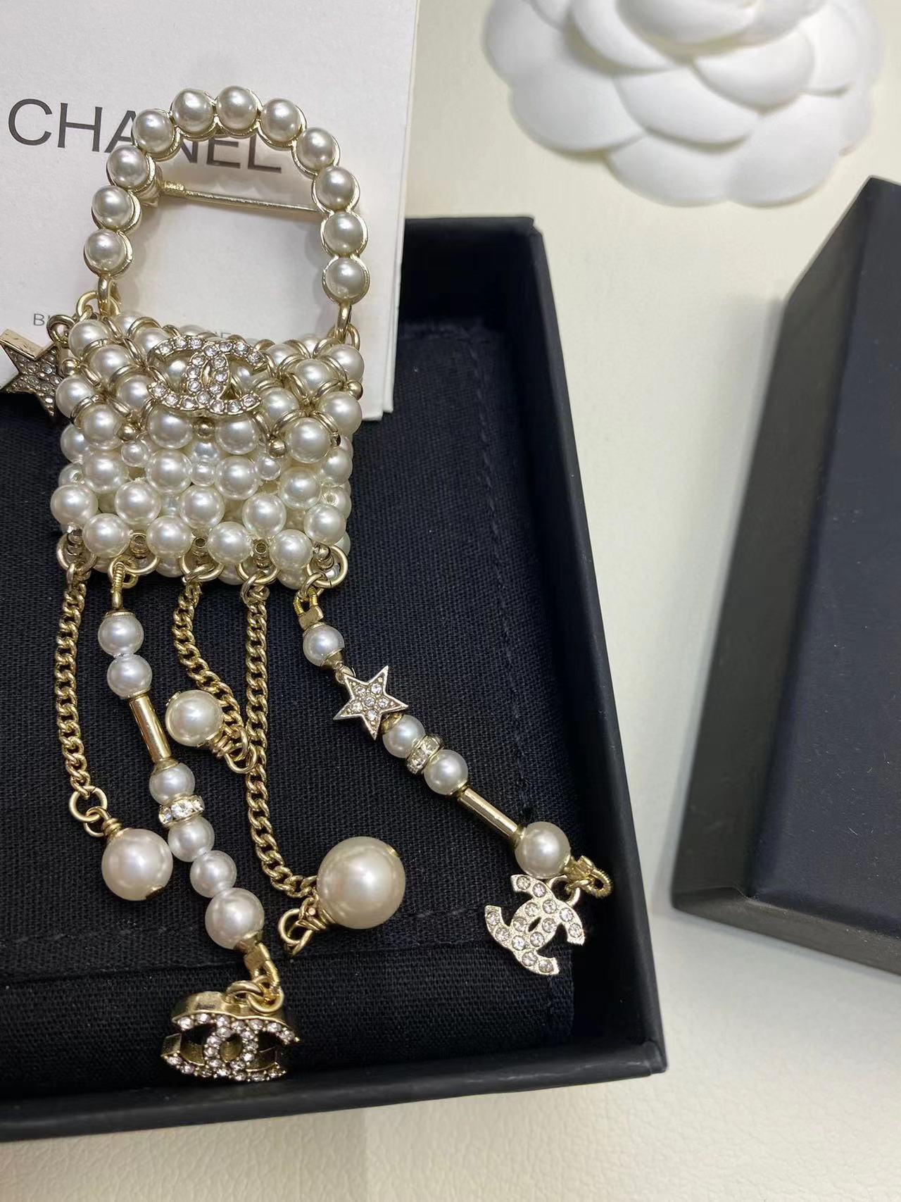 CHANE1 パールタッセル ダイヤモンドブローチ【50％割引+送料無料】
