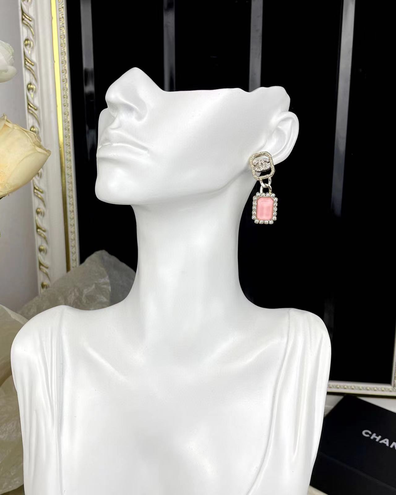 CHANE1 中空ダブル C ピンク イヤリング【50％割引+送料無料】