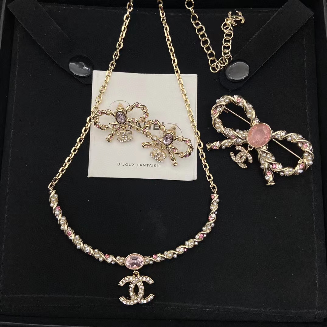 CHANE1 イヤリング+ブローチ+ネックレス 3点セット【50％割引+送料無料】