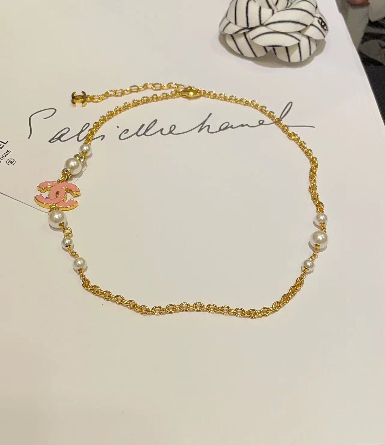 CHANE1 ピンク エナメル ダブル C パール ネックレス【50％割引+送料無料】