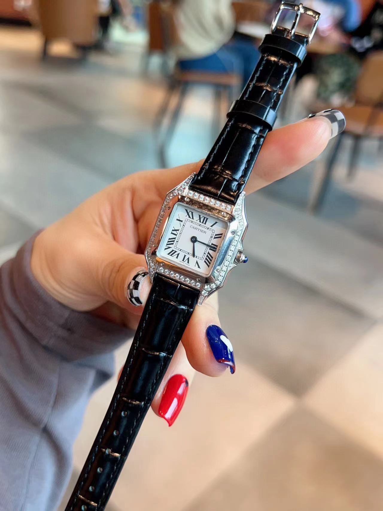 Cart1er de Panthere ダイヤモンド革ベルトのレディース腕時計【50％割引+送料無料】