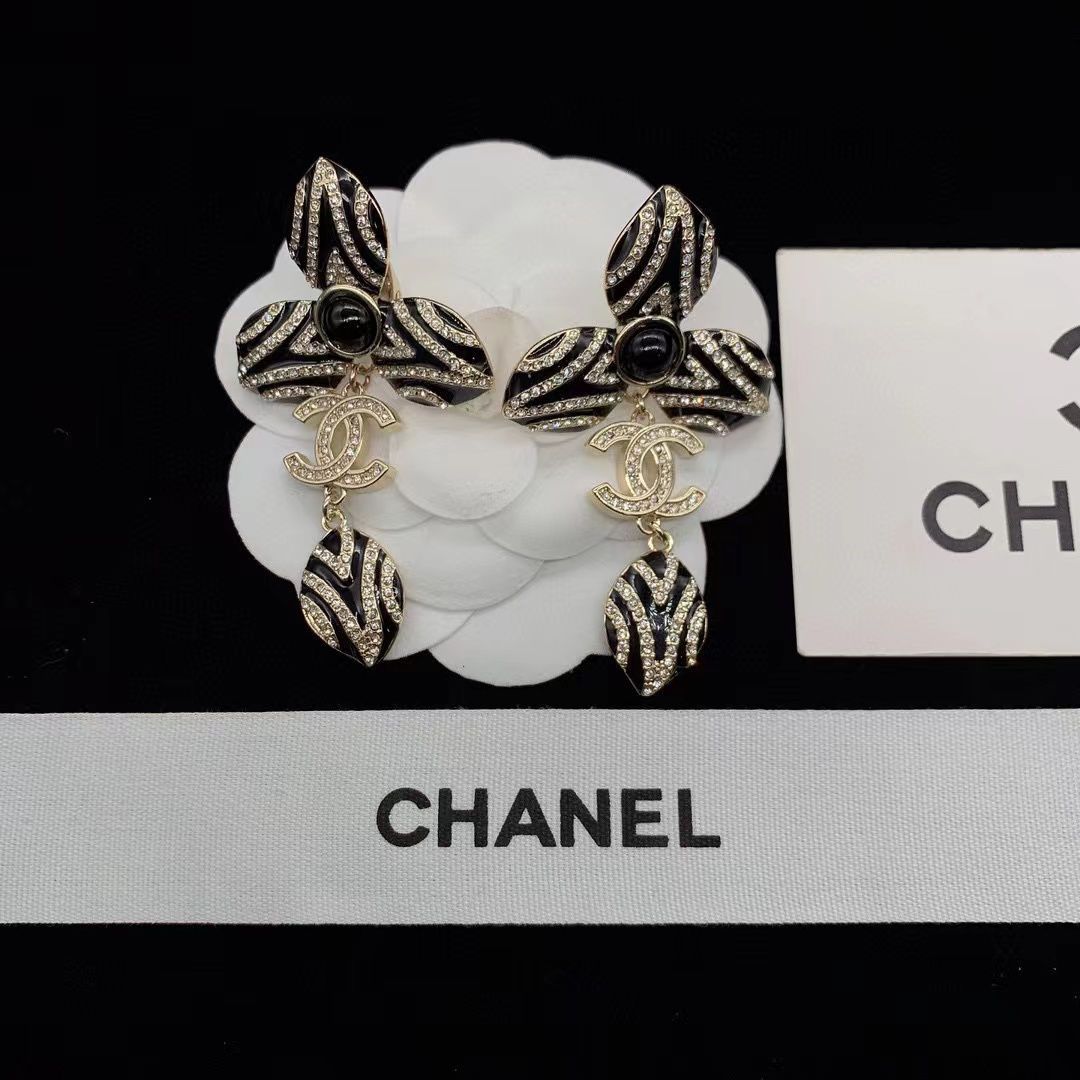 CHANE1 ダイヤモンド三つ葉クローバー ピアス【50％割引+送料無料】