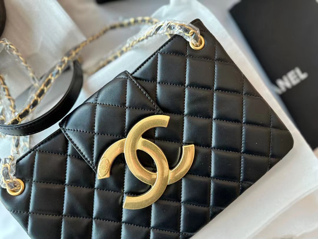 CHANE1 ラージロゴ チェーンショルダー クロスボディバッグ【50％割引+送料無料】