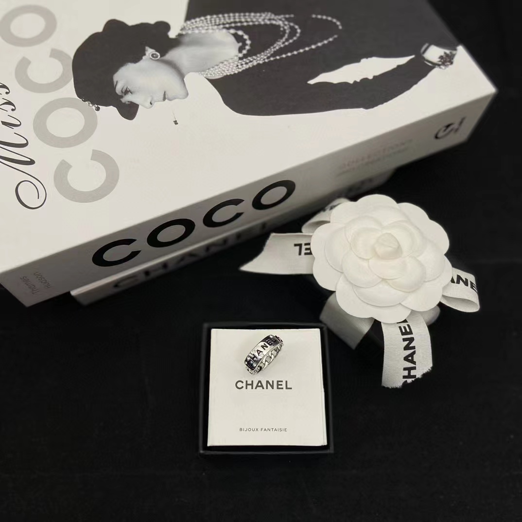 CHANE1レター中空ダイヤモンドリング【50％割引+送料無料】