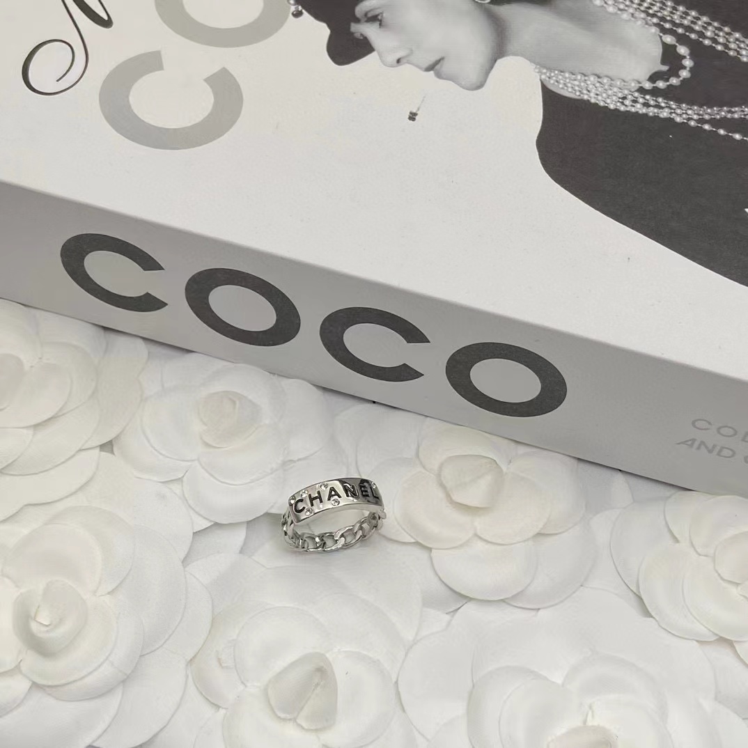 CHANE1レター中空ダイヤモンドリング【50％割引+送料無料】