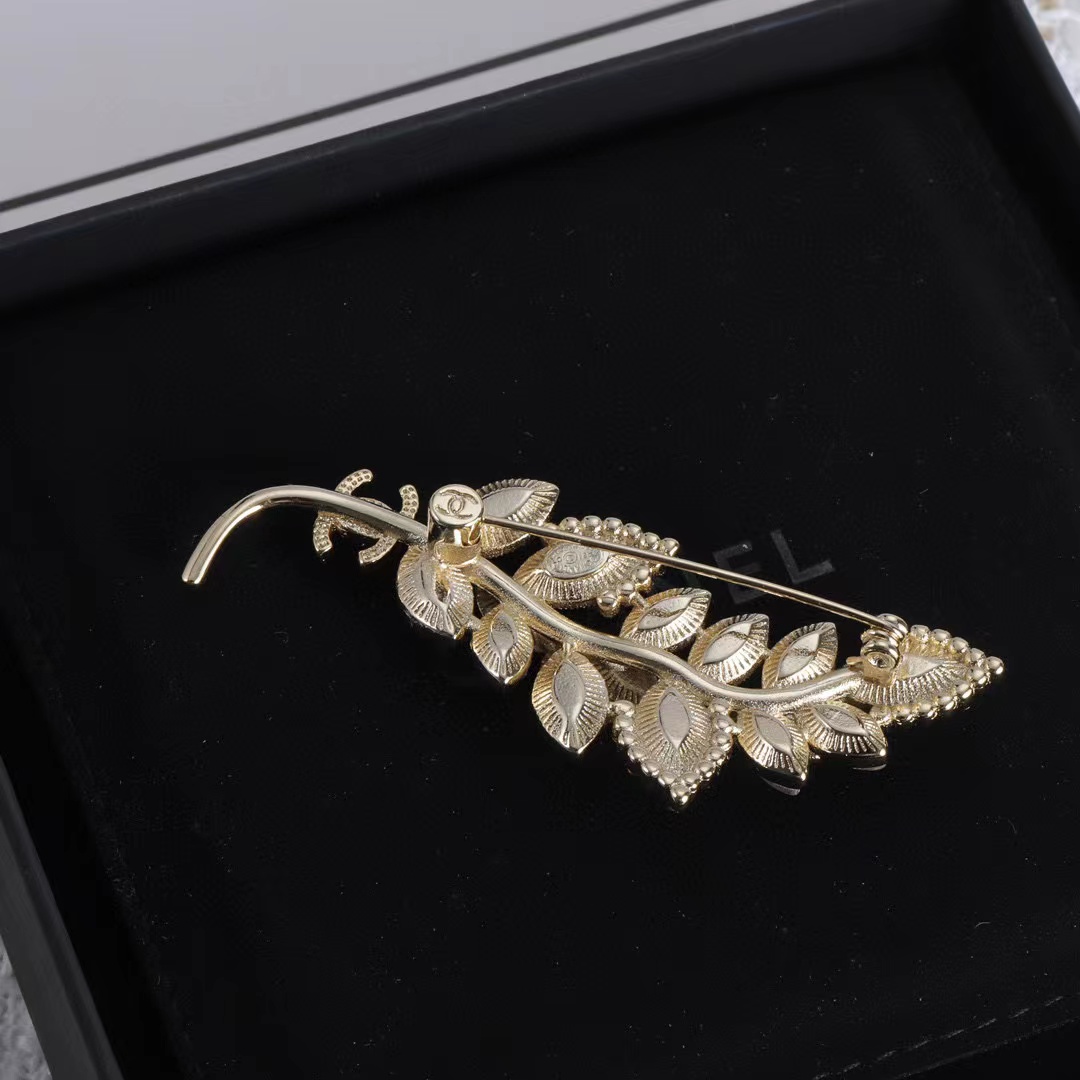 CHANE1 リーフ ダイヤモンド ブローチ【50％割引+送料無料】