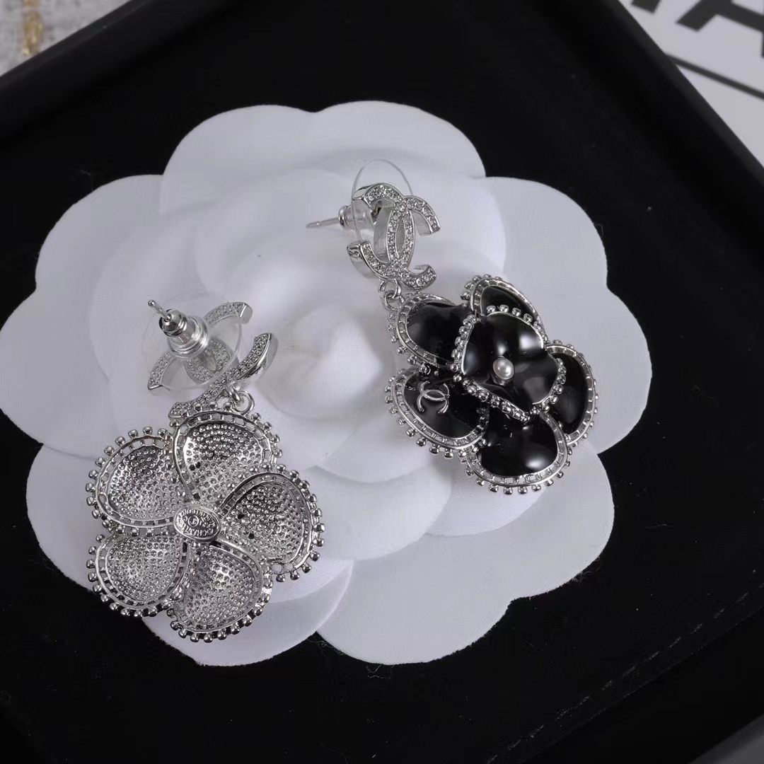 CHANE1 カメリア ダイヤモンド ダブルC ピアス【50％割引+送料無料】