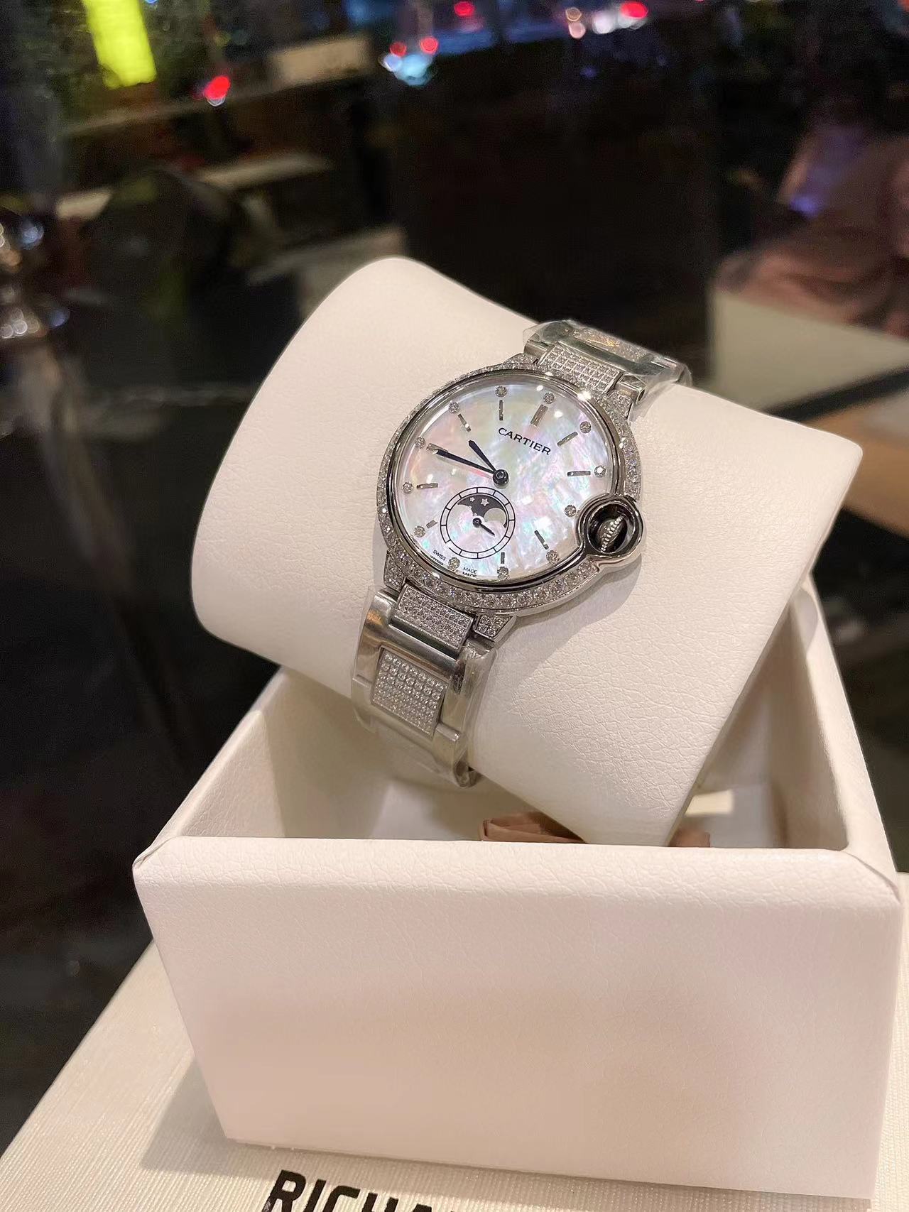 CART1ER 高品質ダイヤモンドスチールバンドレディースウォッチ【50％割引+送料無料】