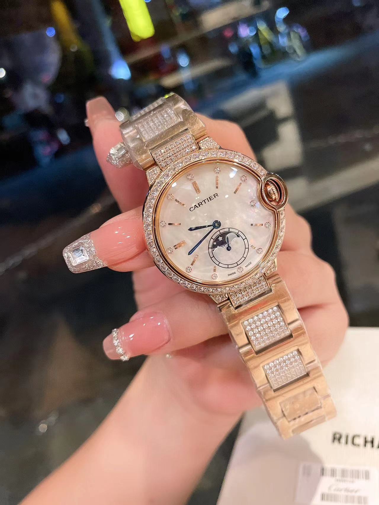 CART1ER 高品質ダイヤモンドスチールバンドレディースウォッチ【50％割引+送料無料】