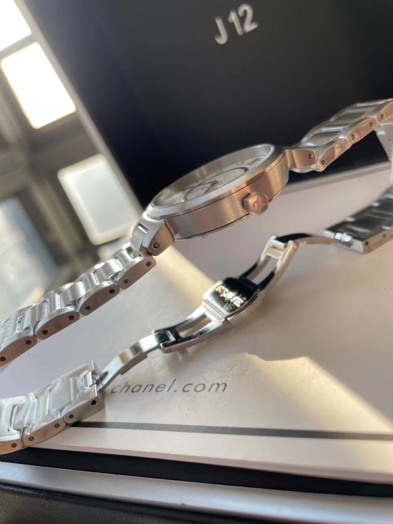 LV ラウンドスチールバンド レディースウォッチ【50％割引+送料無料】