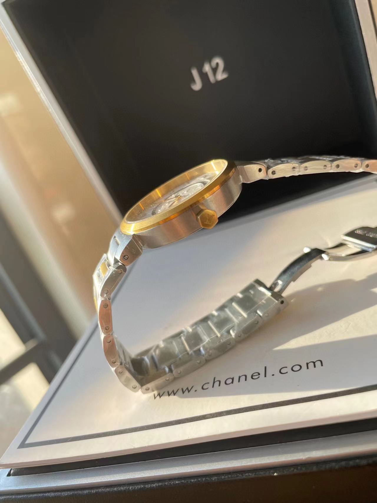 LV ラウンドスチールバンド レディースウォッチ【50％割引+送料無料】