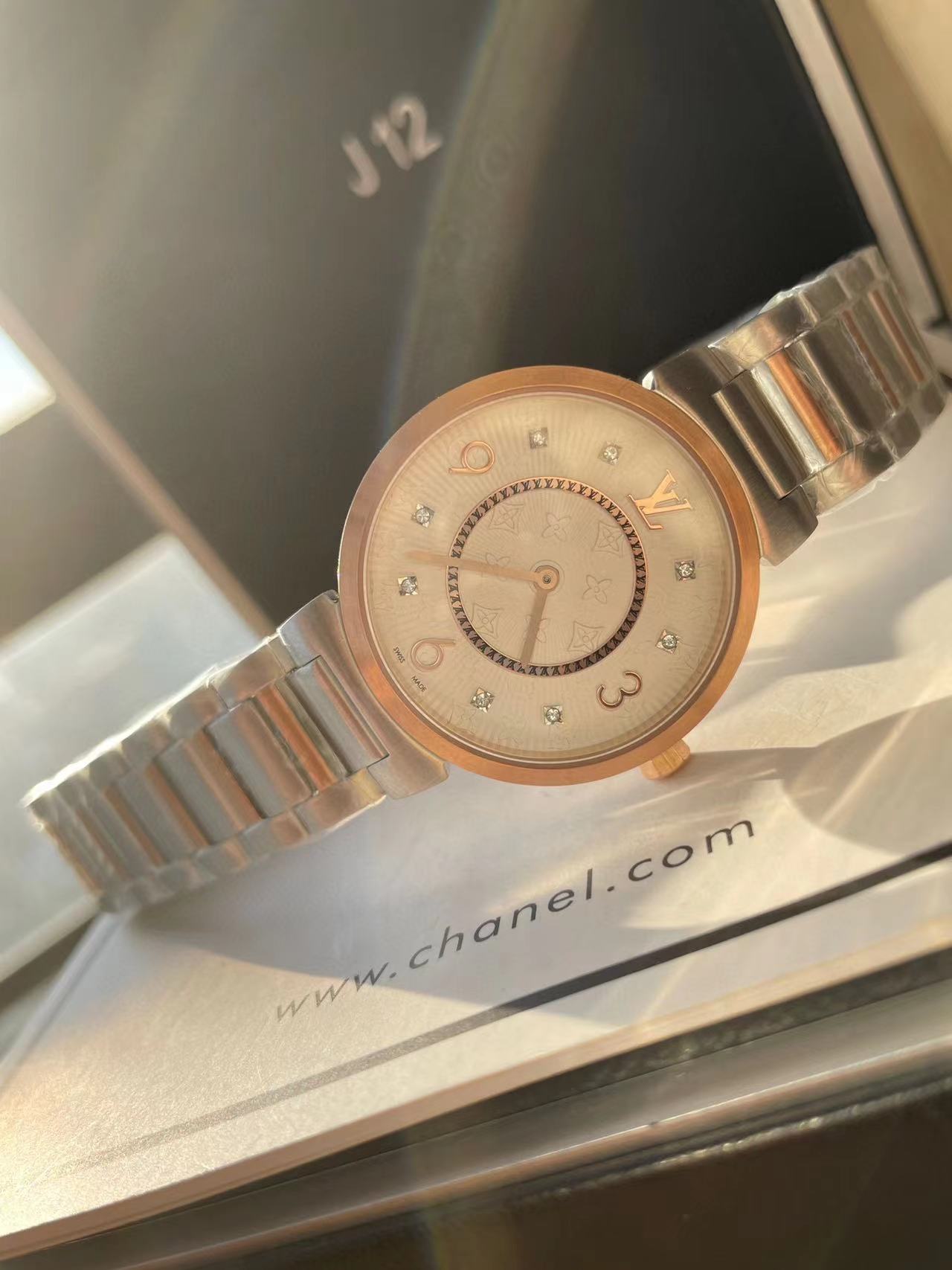 LV ラウンドスチールバンド レディースウォッチ【50％割引+送料無料】