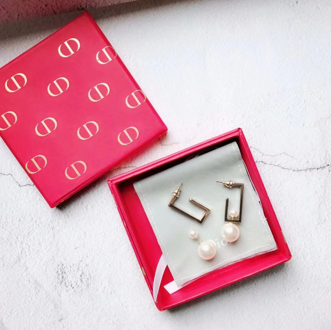 DI0R スクエア ダブルパール スタッドピアス【50％割引+送料無料】