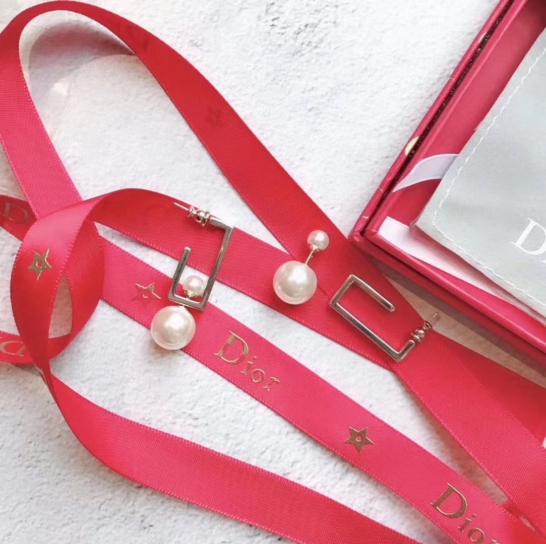 DI0R スクエア ダブルパール スタッドピアス【50％割引+送料無料】