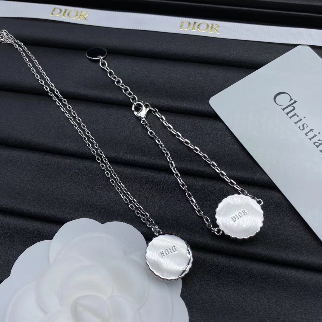 DI0R パール ブレスレット/ネックレス【50％割引+送料無料】