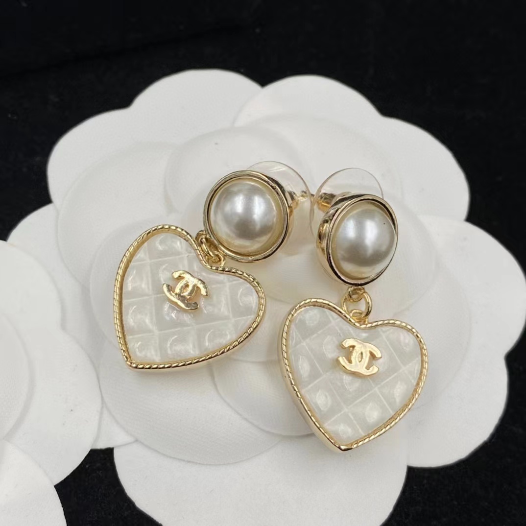 CHANE1 ハートパールピアス【50％割引+送料無料】