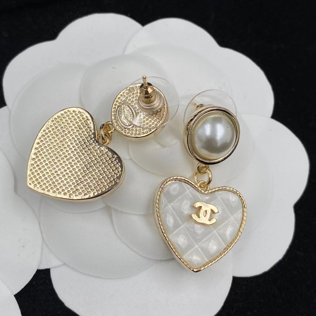 CHANE1 ハートパールピアス【50％割引+送料無料】