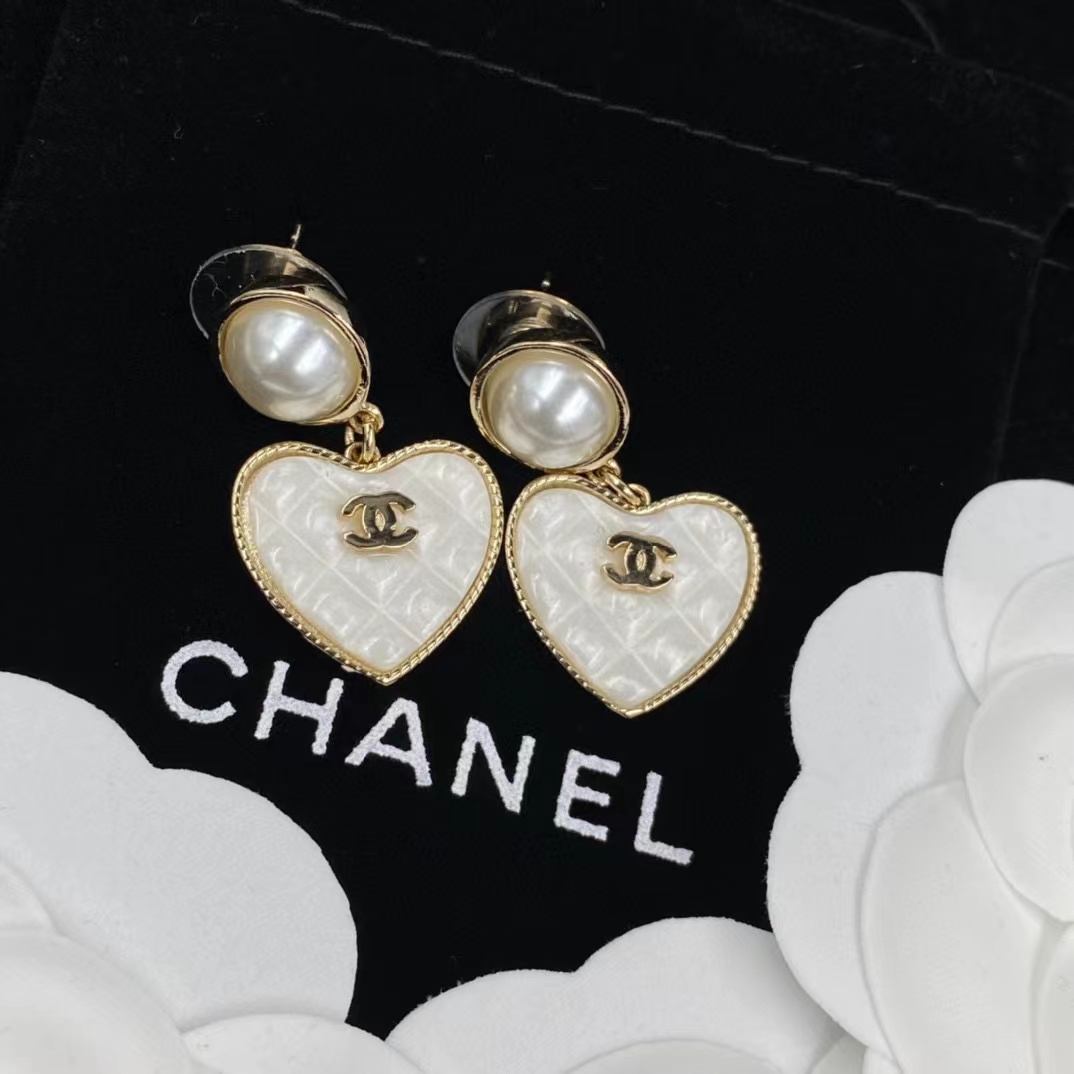 CHANE1 ハートパールピアス【50％割引+送料無料】