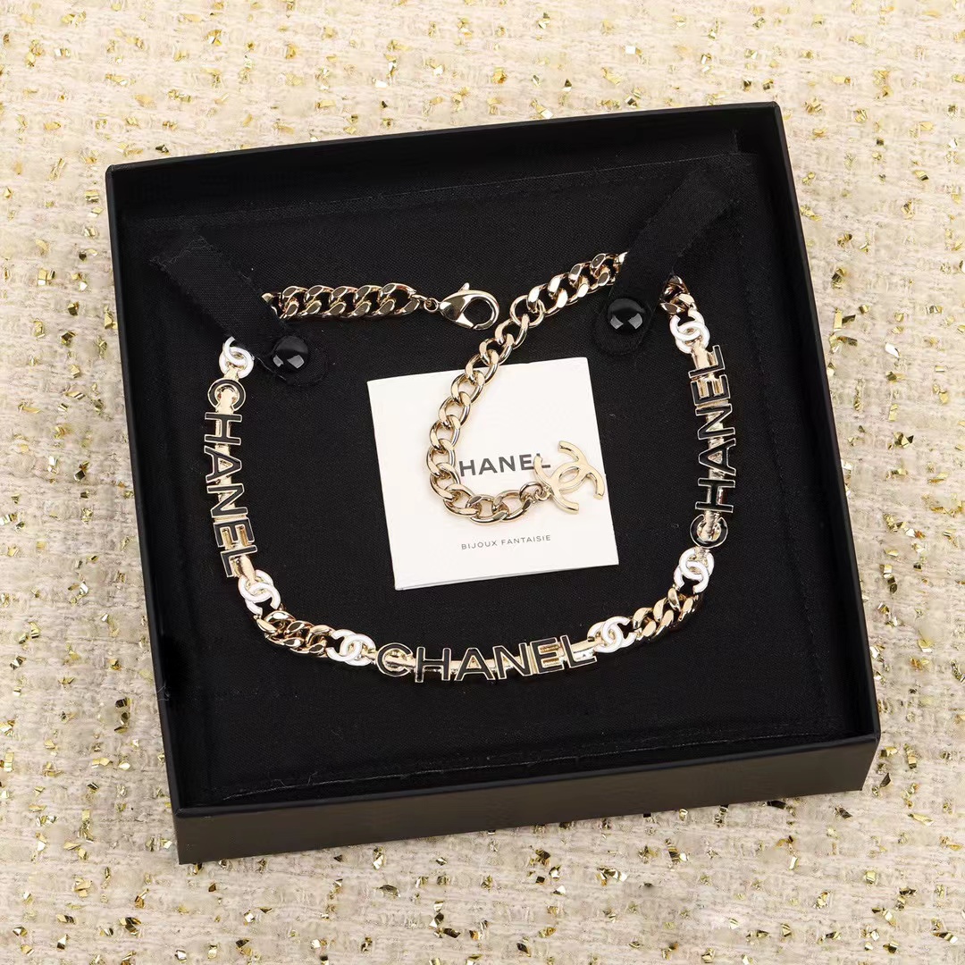 CHANE1 レターダブルCネックレス【50％割引+送料無料】