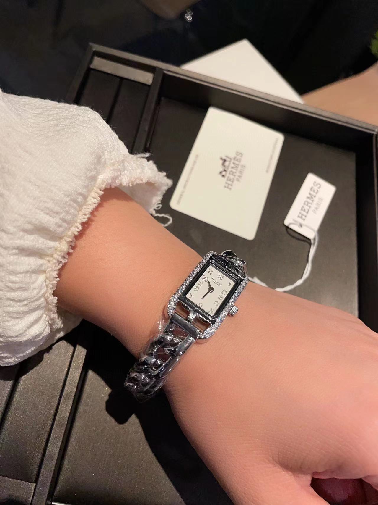 HERME5 スクエア スチールバンド ダイヤモンド レディース 腕時計【50％割引+送料無料】