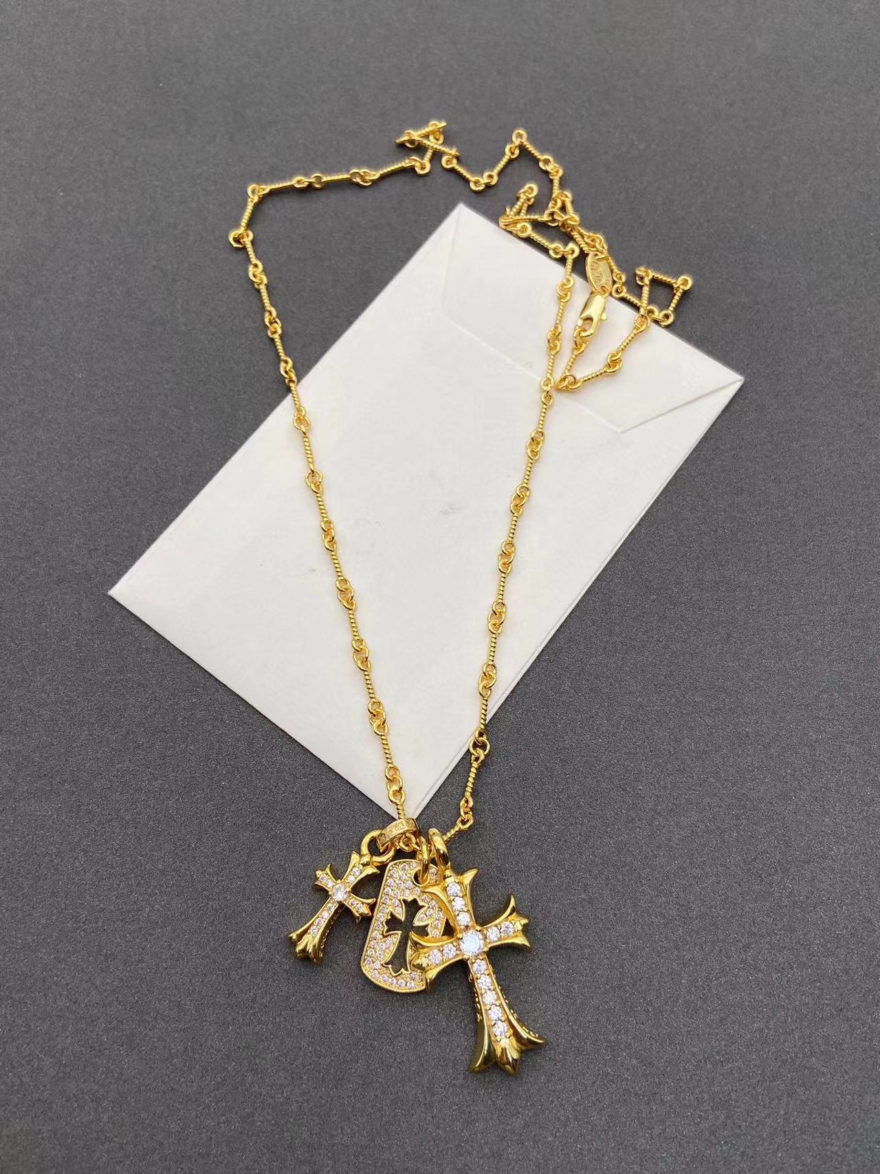 Chr0me Heartsクラシックなダイヤモンドクロスネックレス【 50％割引+送料無料】