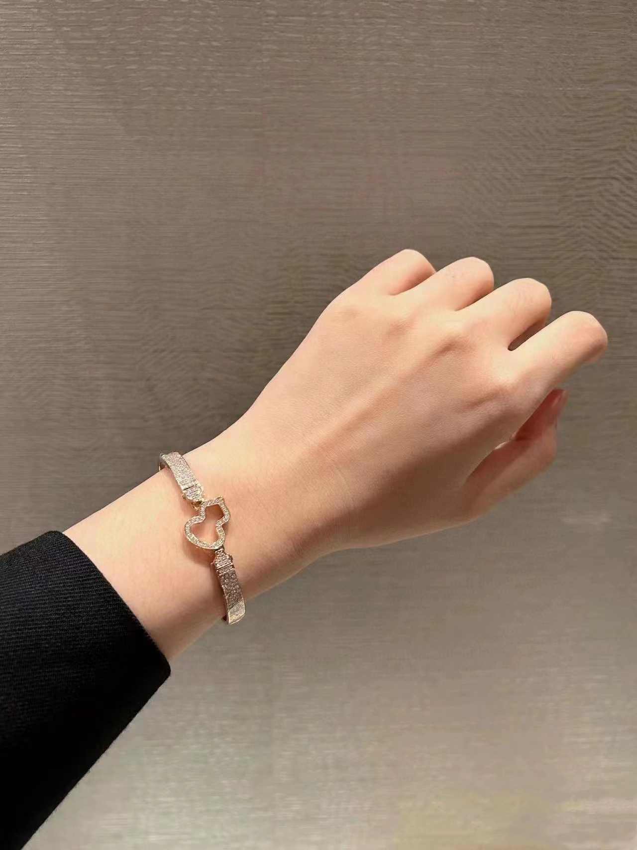 Queel1n ひょうたんダイヤモンドブレスレット【50％割引+送料無料】