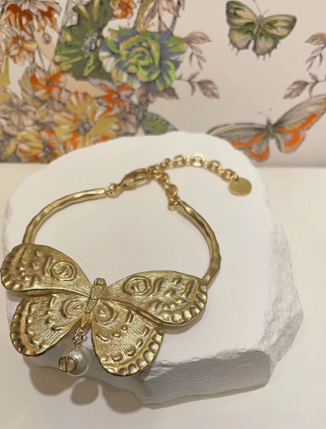 DI0R ゴールド バタフライ CD パール ブレスレット【50％割引+送料無料】