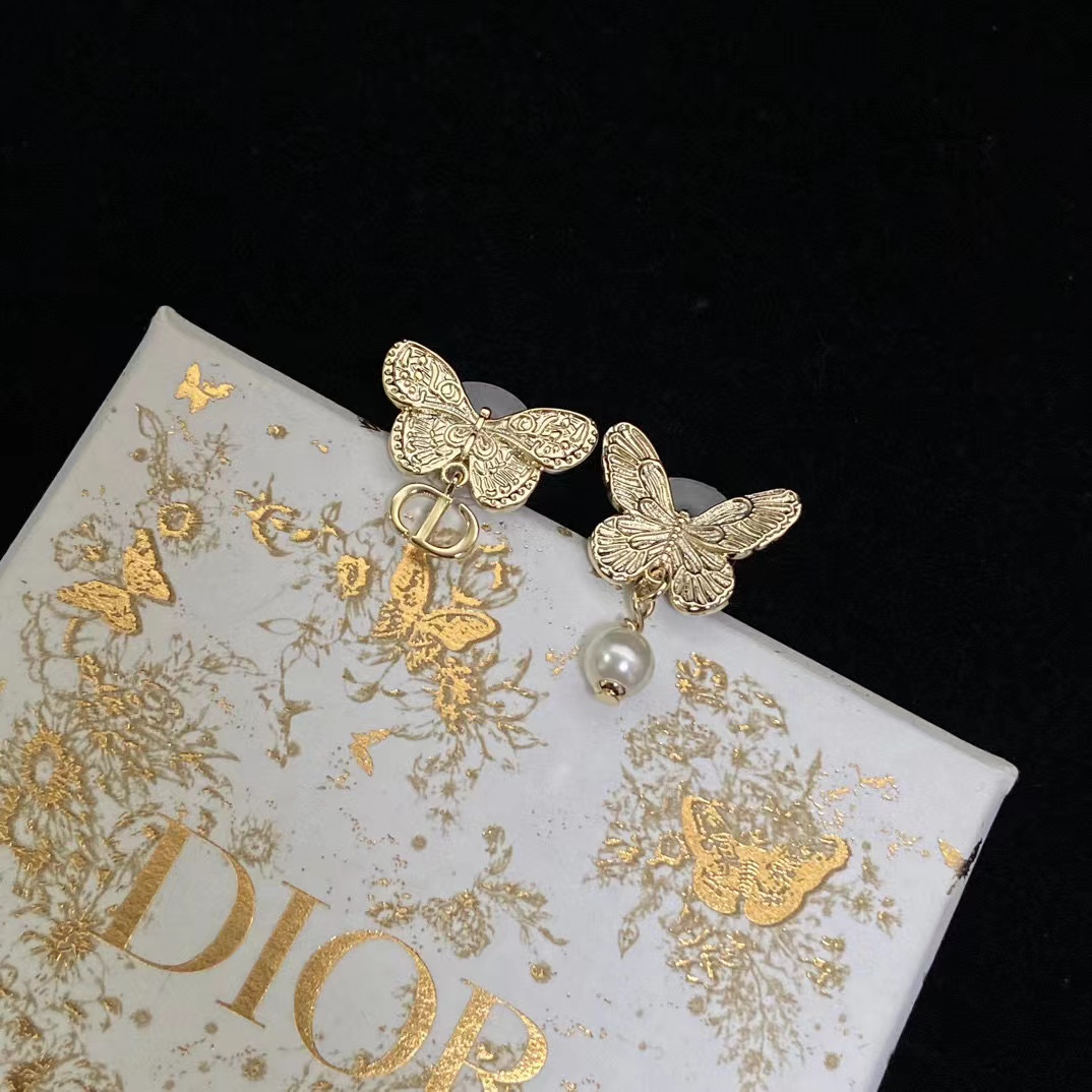 DI0R バタフライ CD ピアス【50％割引+送料無料】