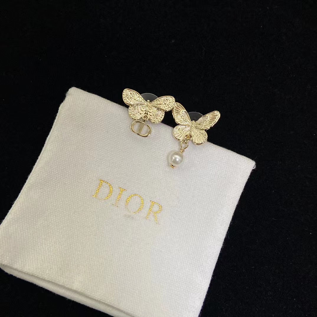 DI0R バタフライ CD ピアス【50％割引+送料無料】