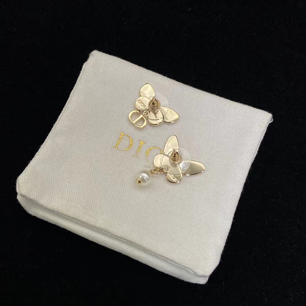 DI0R バタフライ CD ピアス【50％割引+送料無料】