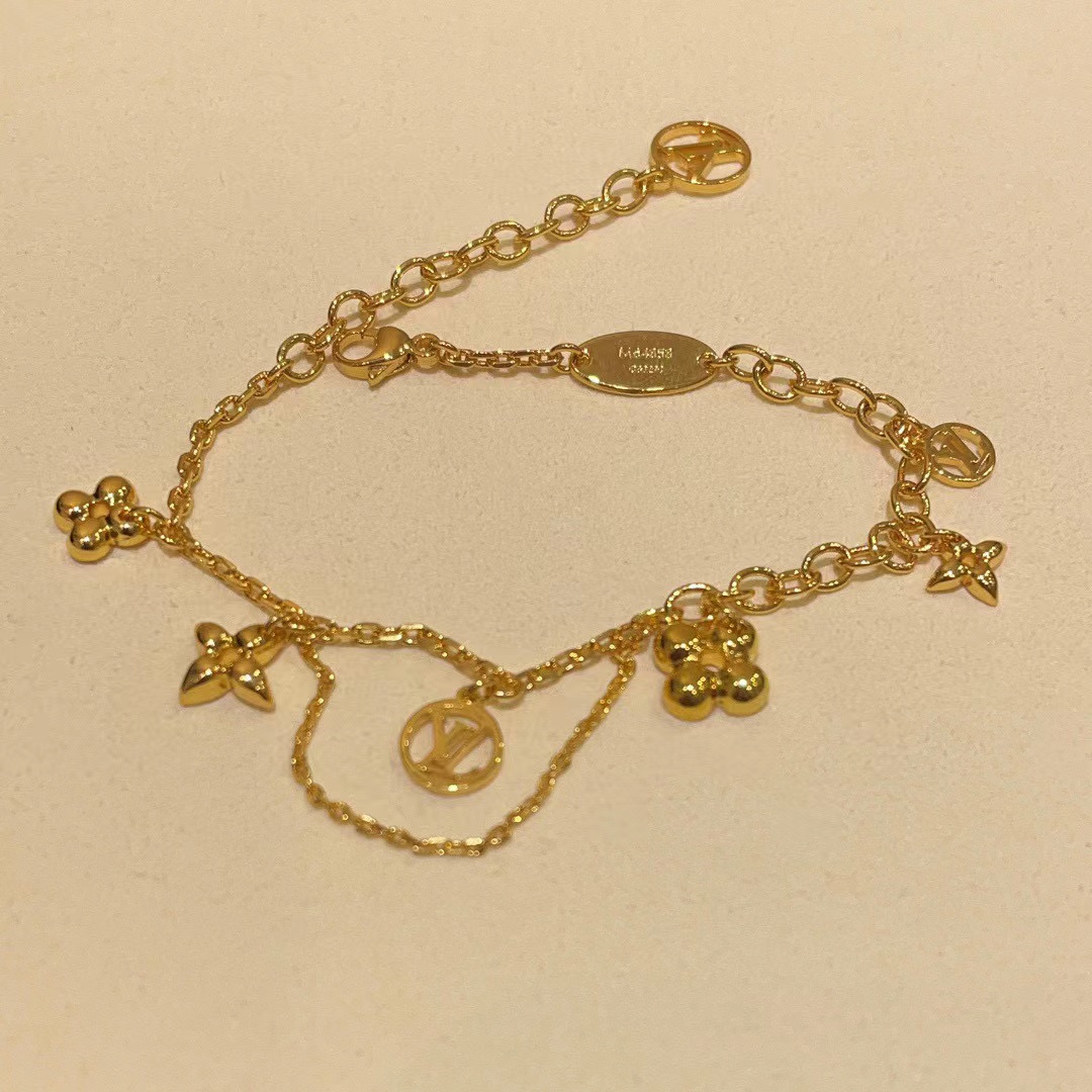 LV 四つ葉のクローバー ブレスレット【50％割引+送料無料】