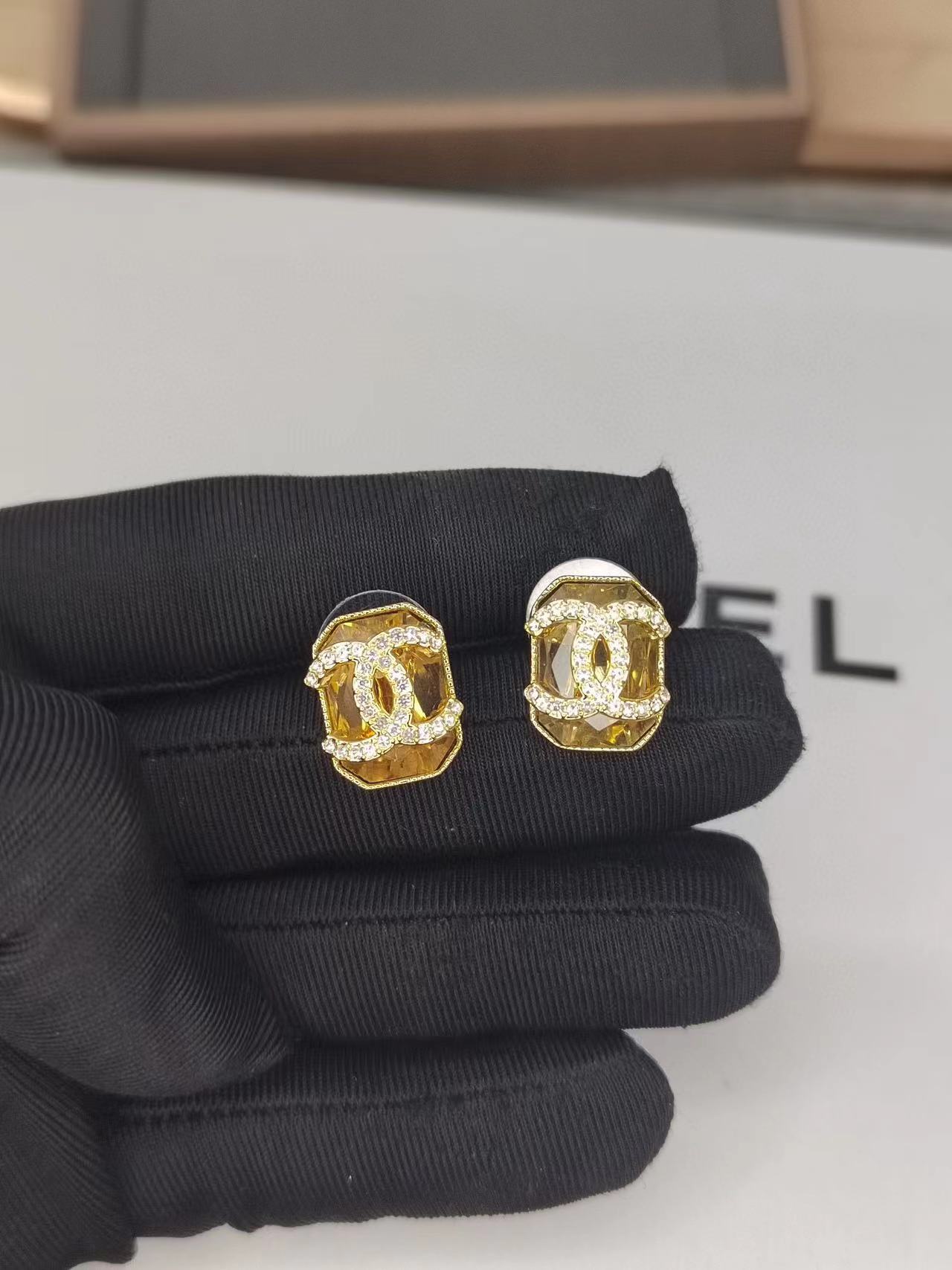 CHANE1 オーバル ダブル C ダイヤモンド スタッド ピアス【50％割引+送料無料】