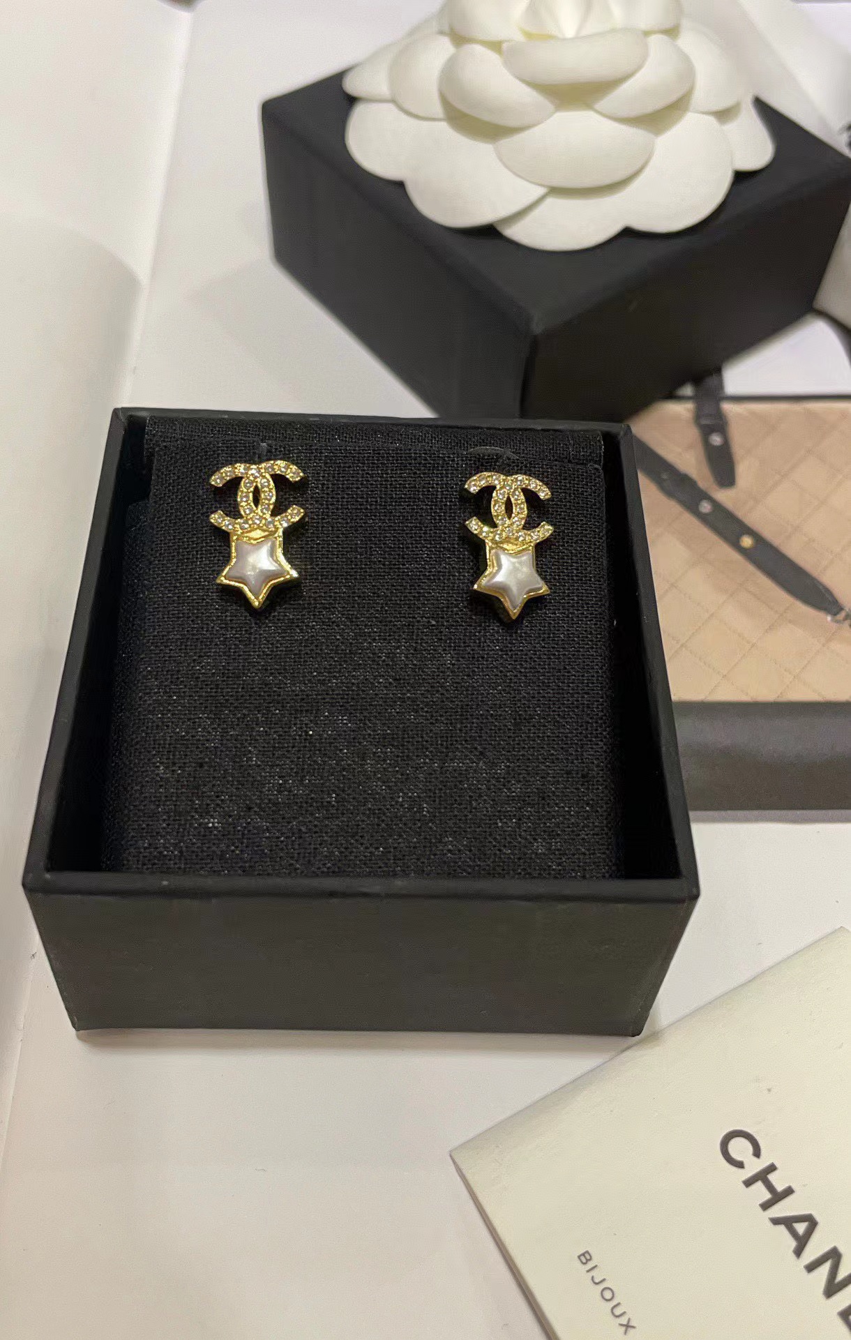 CHANE1 ダブルCダイヤモンド五芒星ピアス【50％割引+送料無料】