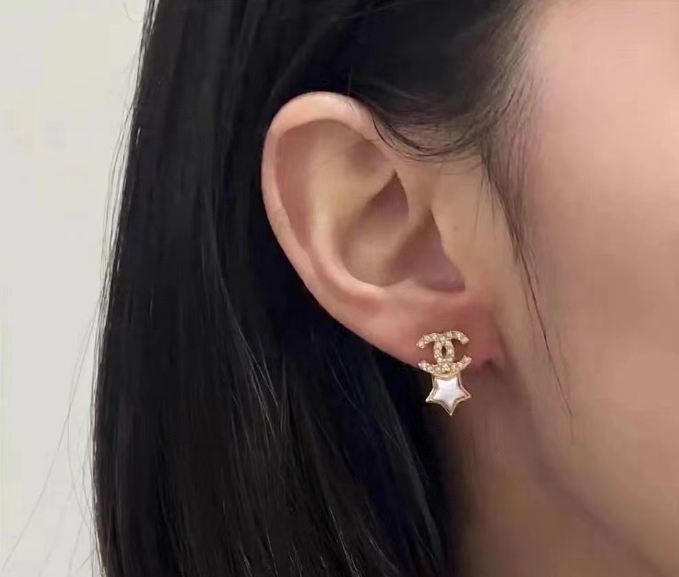 CHANE1 ダブルCダイヤモンド五芒星ピアス【50％割引+送料無料】